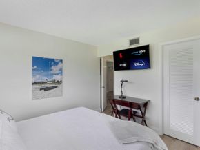 11090 Green Lake Drive 201, Boynton Beach FL 33437