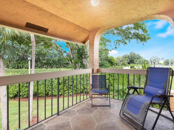 11090 Green Lake Drive 201, Boynton Beach FL 33437