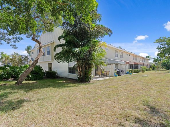 5302 Sapphire Valley, Boca Raton FL 33486