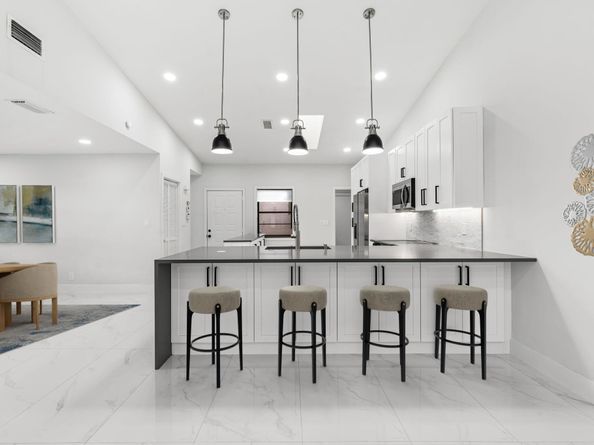 6078 Sunny Pointe Circle, Delray Beach FL 33484