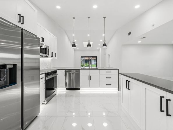 6078 Sunny Pointe Circle, Delray Beach FL 33484