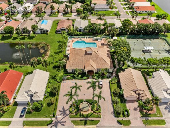8835 Harrods Dr, Boca Raton FL 33433