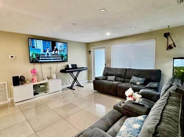 4305 Foss Road, Lake Worth FL 33461