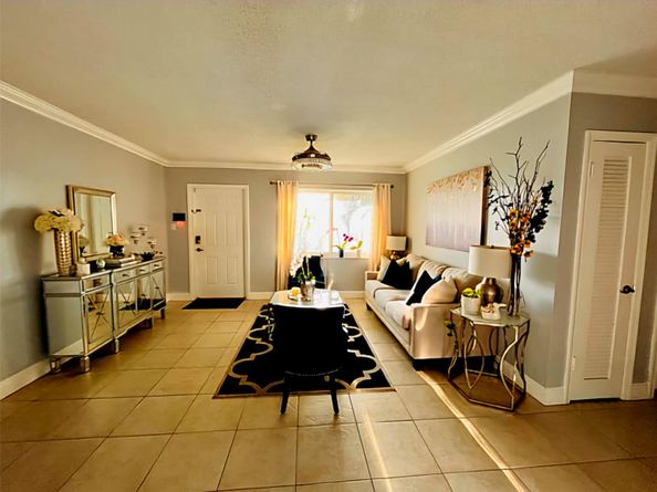 5907 NW 74th Ave, Tamarac FL 33321