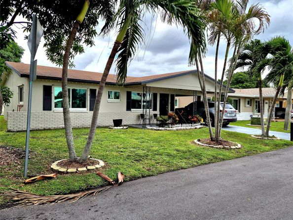 5907 NW 74th Ave, Tamarac FL 33321