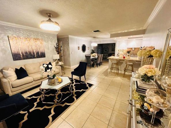 5907 NW 74th Ave, Tamarac FL 33321
