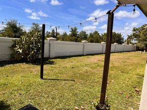 5907 NW 74th Ave, Tamarac FL 33321
