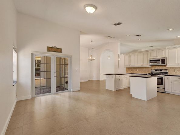 13829 NW 22nd St, Sunrise FL 33323