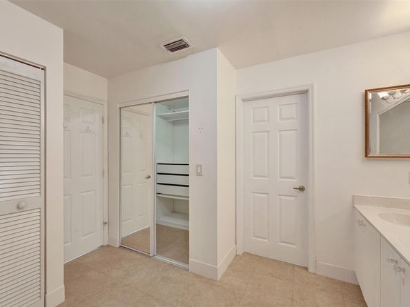 13829 NW 22nd St, Sunrise FL 33323