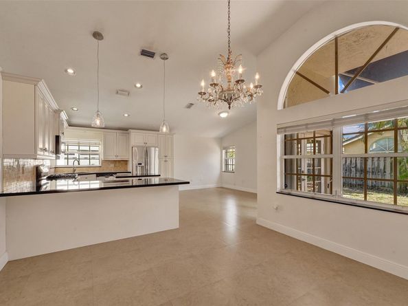 13829 NW 22nd St, Sunrise FL 33323