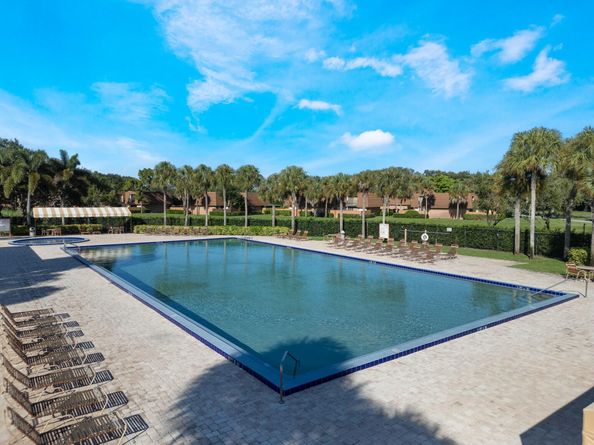 3231 32nd Way, West Palm Beach FL 33407