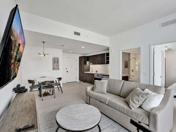 159 NE 6th Street 4813, Miami FL 33132