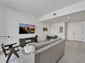 159 NE 6th Street 4813, Miami FL 33132