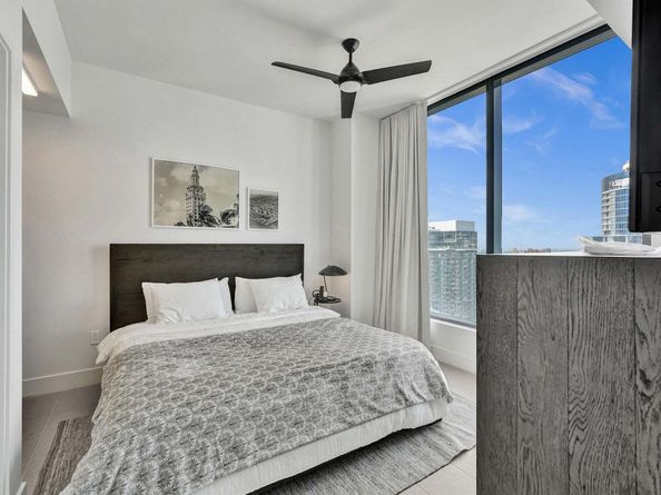 159 NE 6th Street 4813, Miami FL 33132