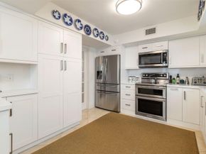 5380 N Ocean Drive 9d, Singer Island FL 33404