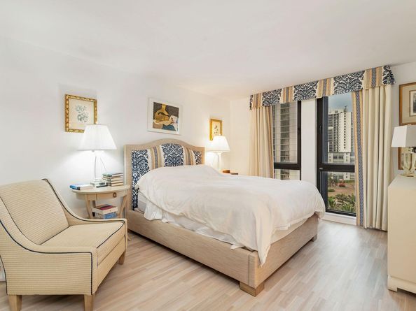 5380 N Ocean Drive 9d, Singer Island FL 33404