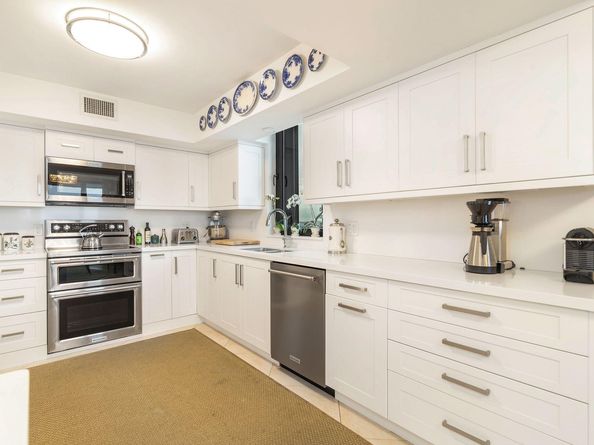 5380 N Ocean Drive 9d, Singer Island FL 33404