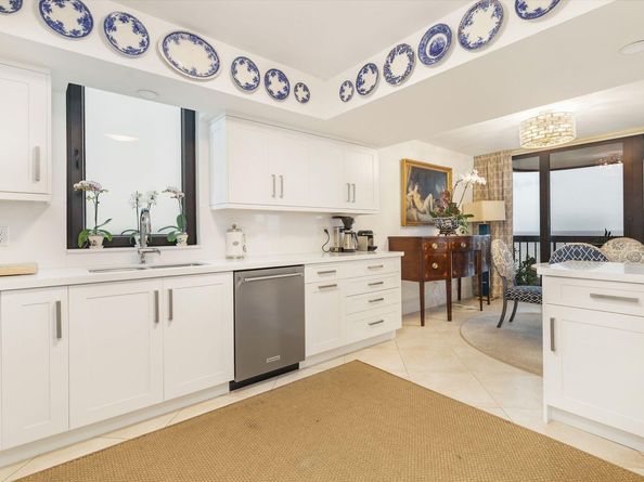 5380 N Ocean Drive 9d, Singer Island FL 33404