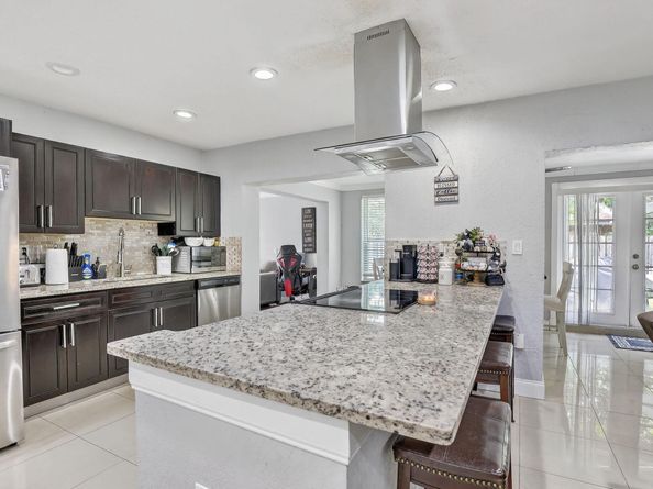 7451 NW 21st Street, Sunrise FL 33313