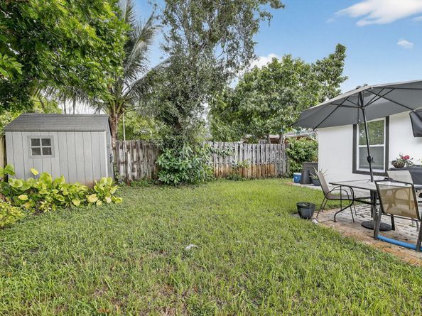 7451 NW 21st Street, Sunrise FL 33313