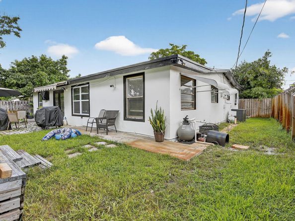 7451 NW 21st Street, Sunrise FL 33313