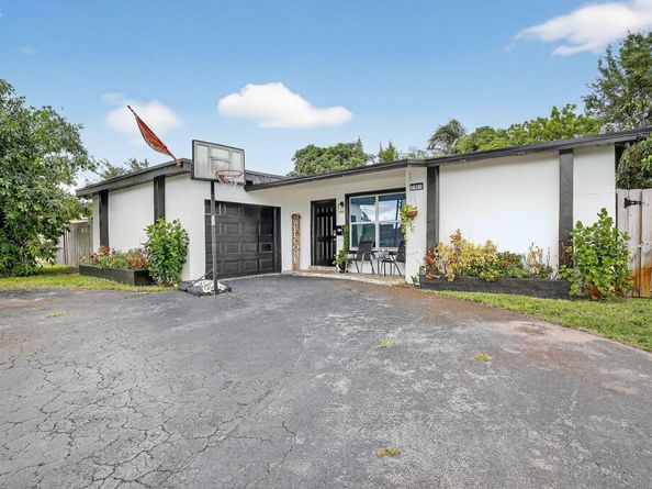 7451 NW 21st Street, Sunrise FL 33313