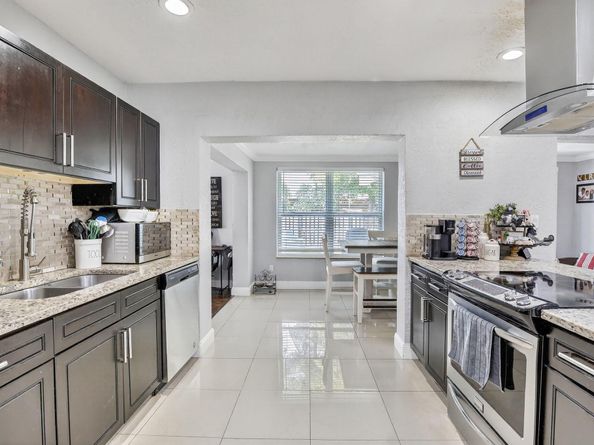7451 NW 21st Street, Sunrise FL 33313