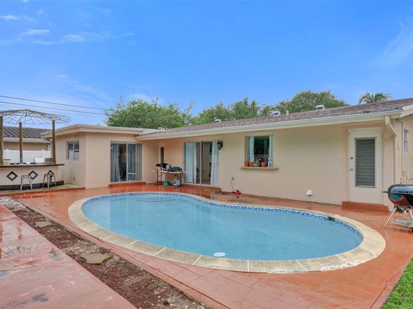 6210 NE 21st Rd, Fort Lauderdale FL 33308