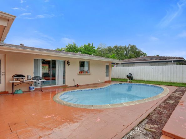 6210 NE 21st Rd, Fort Lauderdale FL 33308