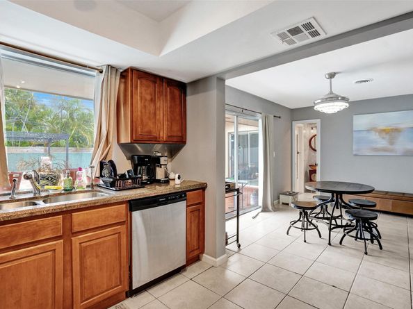 6210 NE 21st Rd, Fort Lauderdale FL 33308