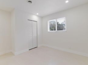 4330 NE 13th Avenue, Oakland Park FL 33334