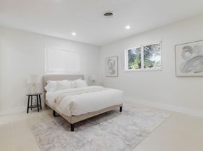 4330 NE 13th Avenue, Oakland Park FL 33334