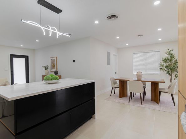 4330 NE 13th Avenue, Oakland Park FL 33334