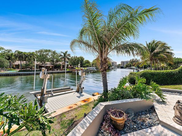 1454 Point Way, North Palm Beach FL 33408