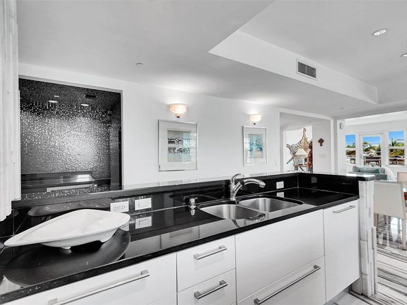 101 S Fort Lauderdale Beach Blvd 208, Fort Lauderdale FL 33316