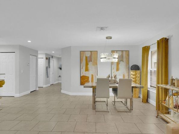 713 NW 6th St, Hallandale Beach FL 33009