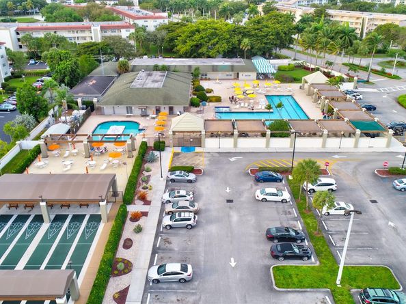 2003 Granada Dr F1, Coconut Creek FL 33066