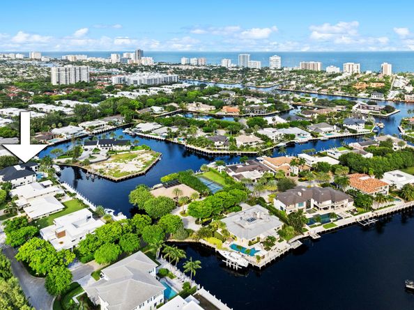 70 N Compass Dr, Fort Lauderdale FL 33308