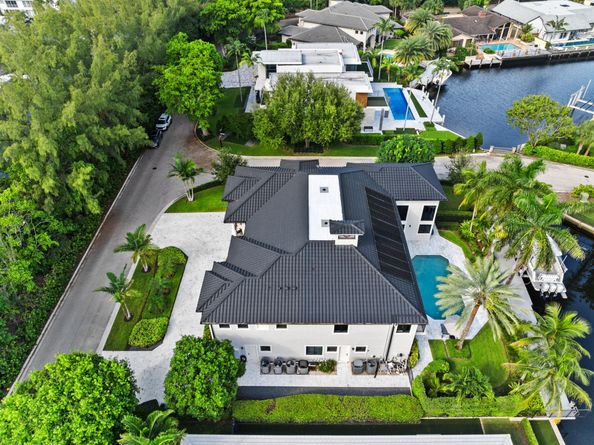 70 N Compass Dr, Fort Lauderdale FL 33308