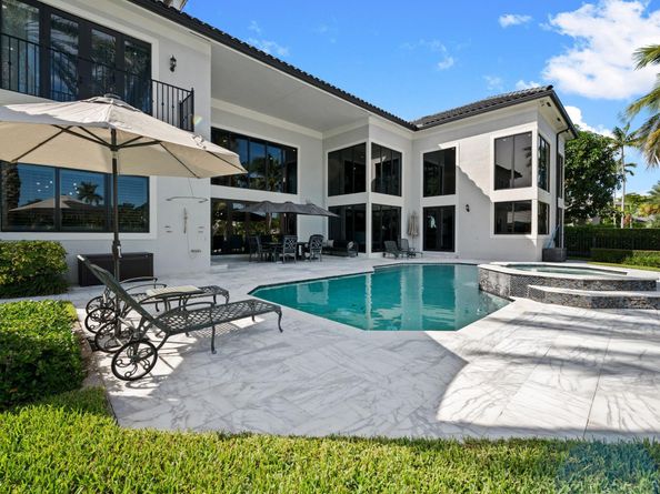 70 N Compass Dr, Fort Lauderdale FL 33308