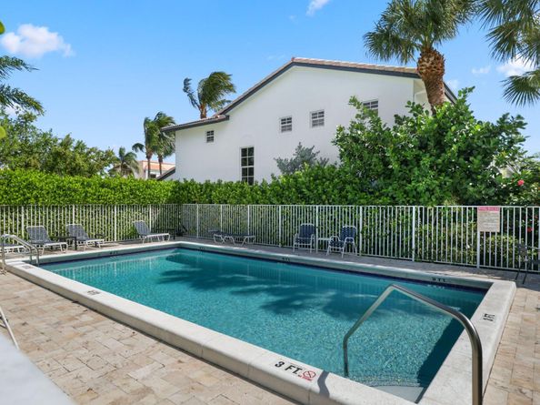 361 W Camino Real 9, Boca Raton FL 33432