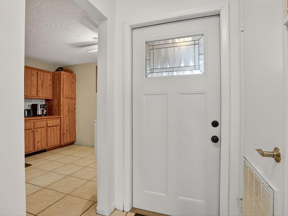 1343 Sussex Dr, North Lauderdale FL 33068