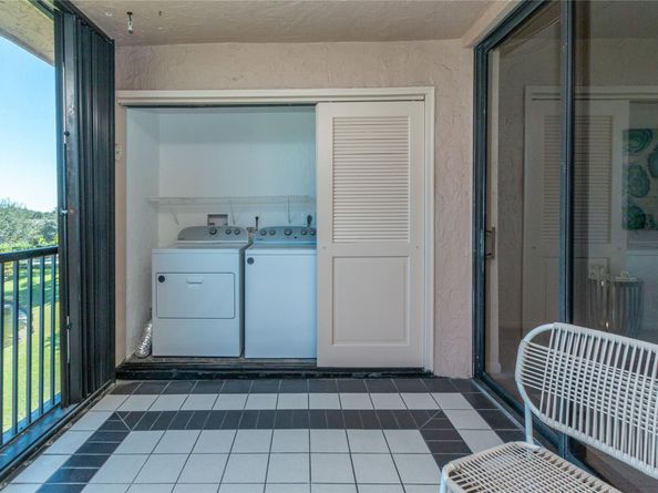 10631 NW 14 St 218, Plantation FL 33322