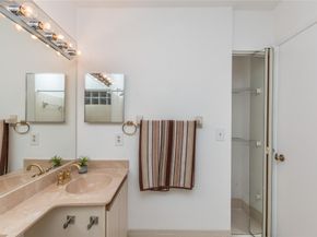 10631 NW 14 St 218, Plantation FL 33322
