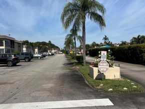 504 Davis Road 95, Palm Springs FL 33461