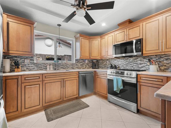 1472 NE 54th St, Fort Lauderdale FL 33334