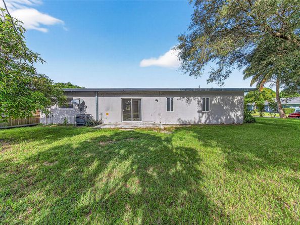 206 NW 5th Avenue, Boynton Beach FL 33435
