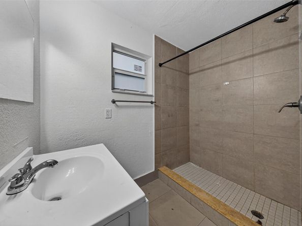 206 NW 5th Avenue, Boynton Beach FL 33435