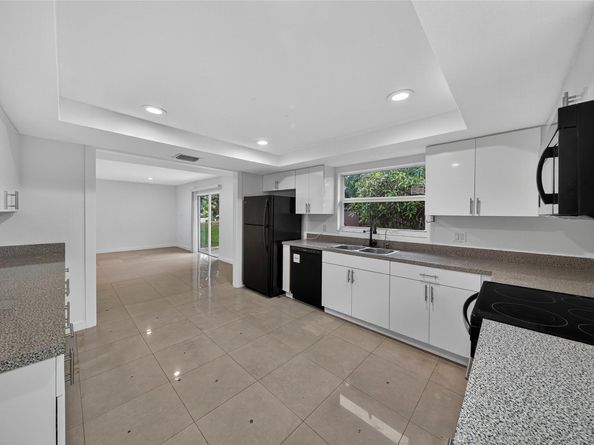 206 NW 5th Avenue, Boynton Beach FL 33435