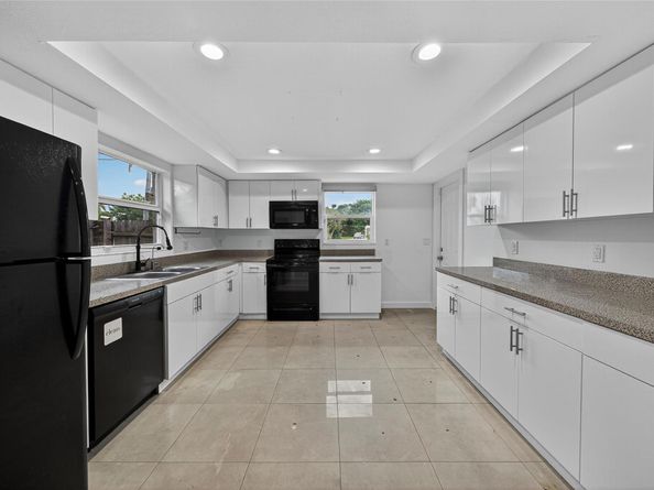206 NW 5th Avenue, Boynton Beach FL 33435